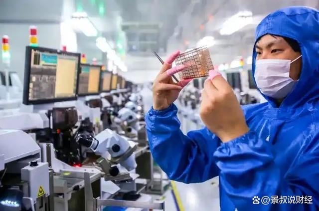 暴漲21%！中國芯片出口突破9000億，反超汽車、手機(jī)出口(圖8)