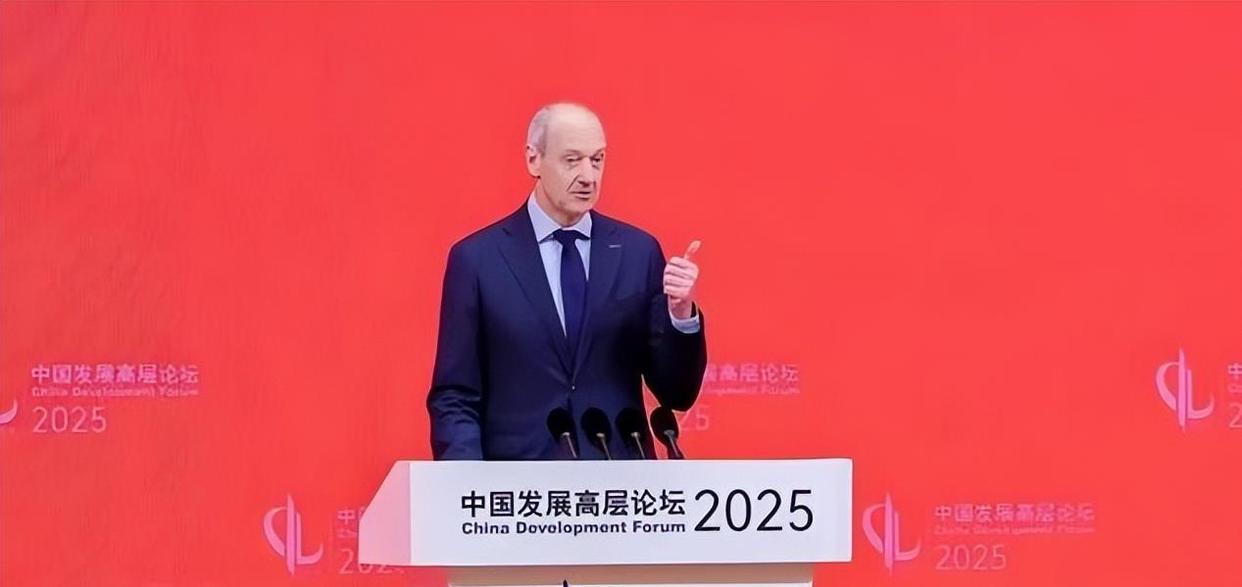2025芯片大戰(zhàn)迎來分水嶺，中方警告全球“配合美國禁令就是違法”，美媒承認中國超越時刻已到(圖5)
